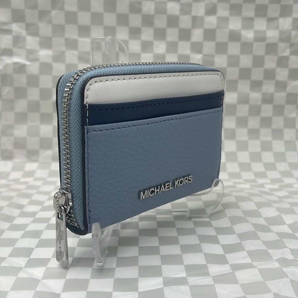 Michael Kors Jet Set Travel Md Zip Around Color-Block Wallet Card Case
Pale Bl - Picture 3 of 12